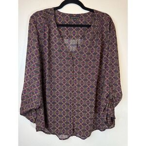 Signature Studio Geometric Blouse Size XL‎